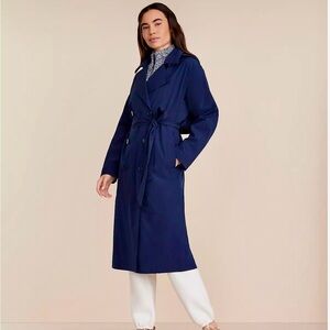 Lou & Grey Waterproof Hooded Trench Coat
Color: Deep Space Blue
Size Small